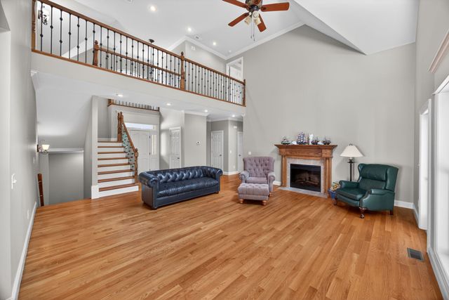 415 River Oaks Dr, Sparta, TN 38583