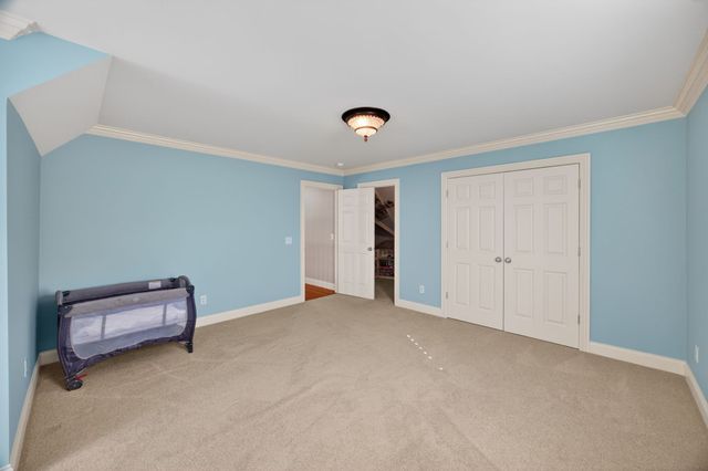 415 River Oaks Dr, Sparta, TN 38583