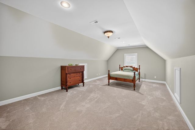 415 River Oaks Dr, Sparta, TN 38583