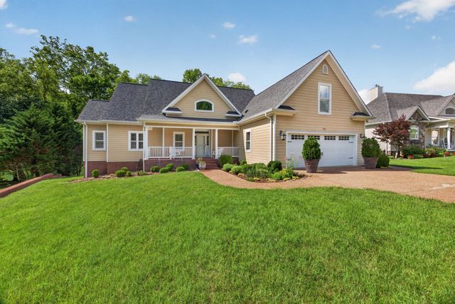 415 River Oaks Dr, Sparta, TN 38583