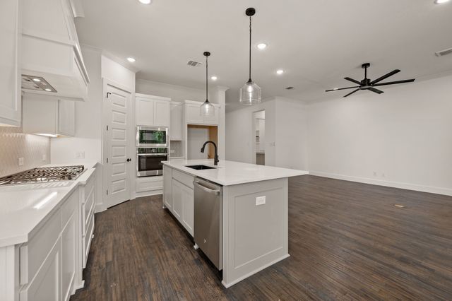 203 Kingfisher Lane, Aledo, TX 76008