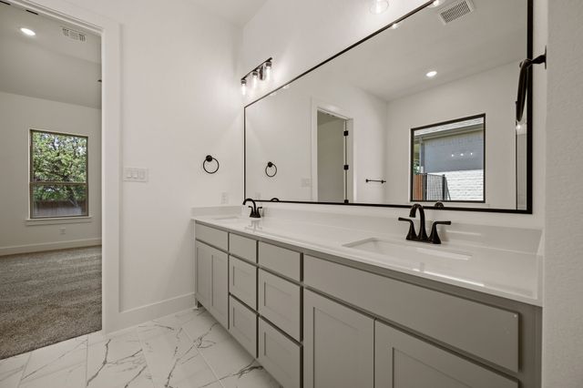 203 Kingfisher Lane, Aledo, TX 76008