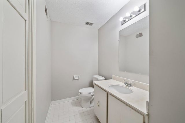 2060 Romford Ln, Memphis, TN 38119