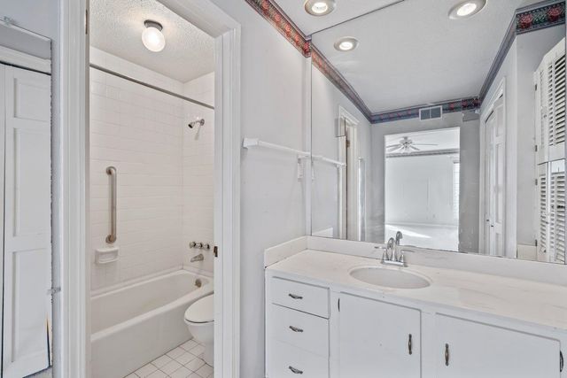 2060 Romford Ln, Memphis, TN 38119