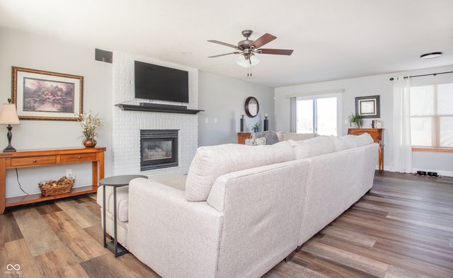 5342 Lacy Way, Greenwood, IN 46142