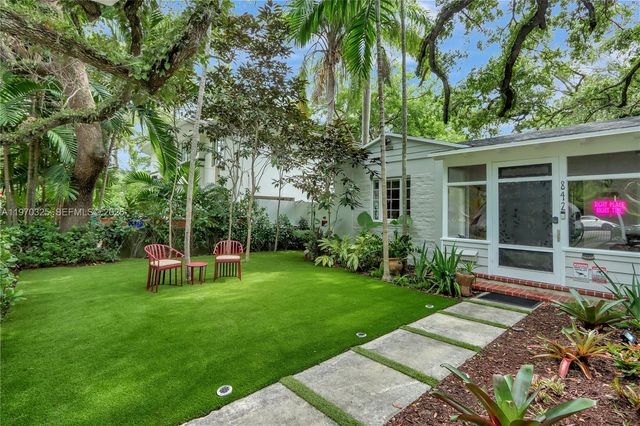 842 NW 9th Court, Miami, FL 33136