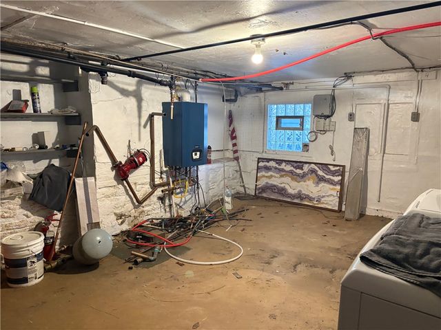 2133 Brighton Rd, Central North Side, PA 15212