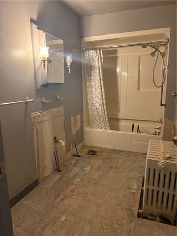 2133 Brighton Rd, Central North Side, PA 15212