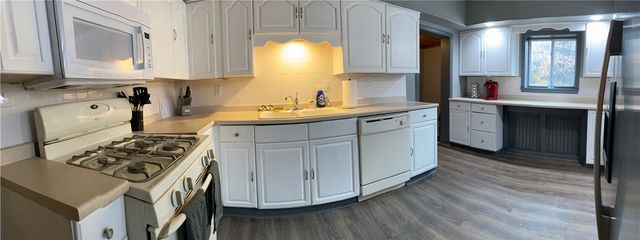 2133 Brighton Rd, Central North Side, PA 15212