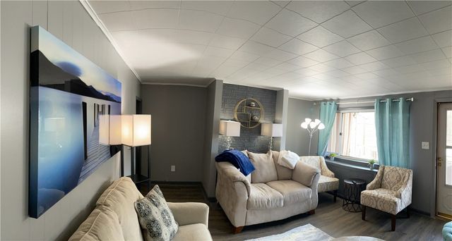 2133 Brighton Rd, Central North Side, PA 15212