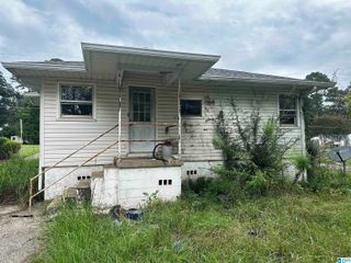 2017 29TH AVENUE N, Hueytown, AL 35023