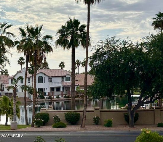 135 S Abalone Drive, Gilbert, AZ 85233