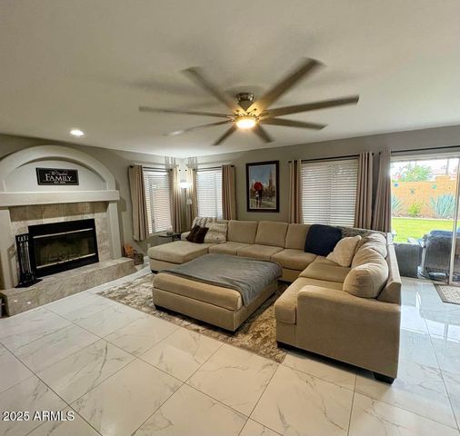 135 S Abalone Drive, Gilbert, AZ 85233