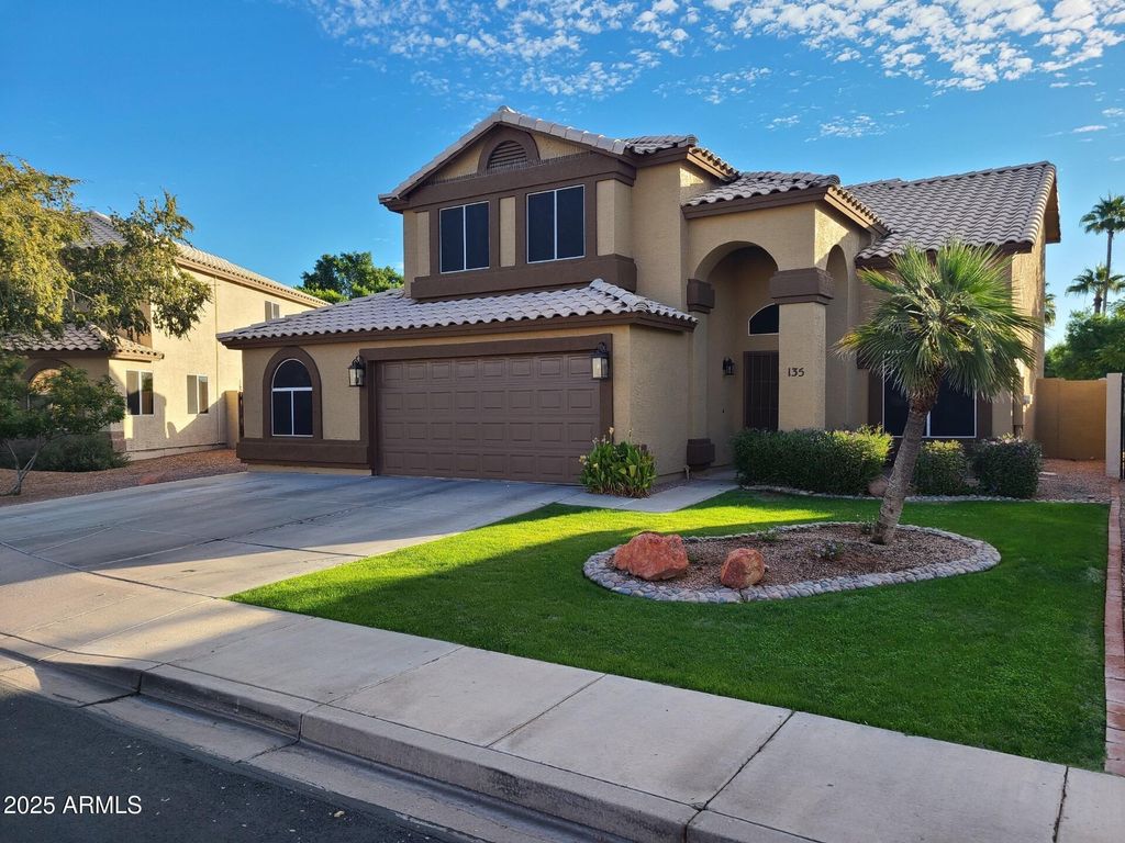 135 S Abalone Drive, Gilbert, AZ 85233