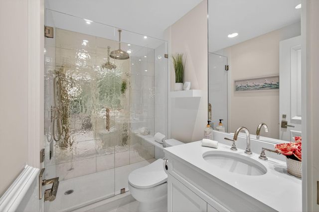 2920 SE Dune Drive 140, Stuart, FL 34996