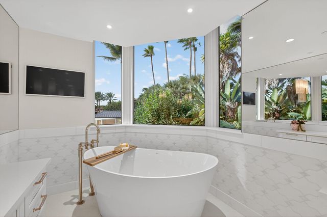 2920 SE Dune Drive 140, Stuart, FL 34996