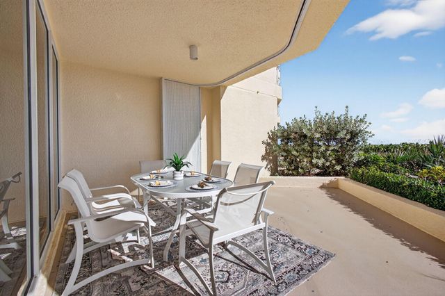 2920 SE Dune Drive 140, Stuart, FL 34996