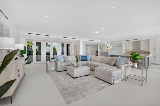 2920 SE Dune Drive 140, Stuart, FL 34996