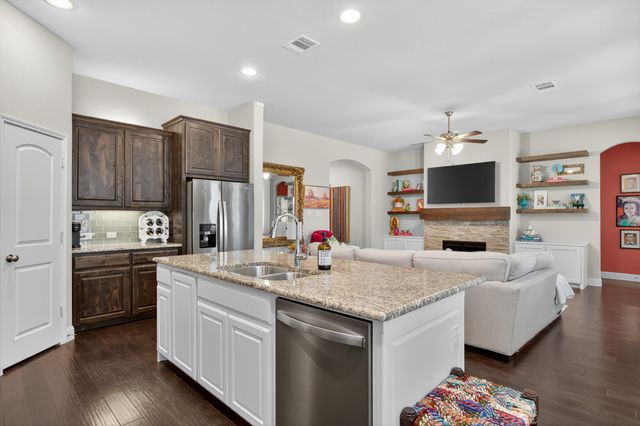 3601 Meadowtrail Lane, Denton, TX 76207