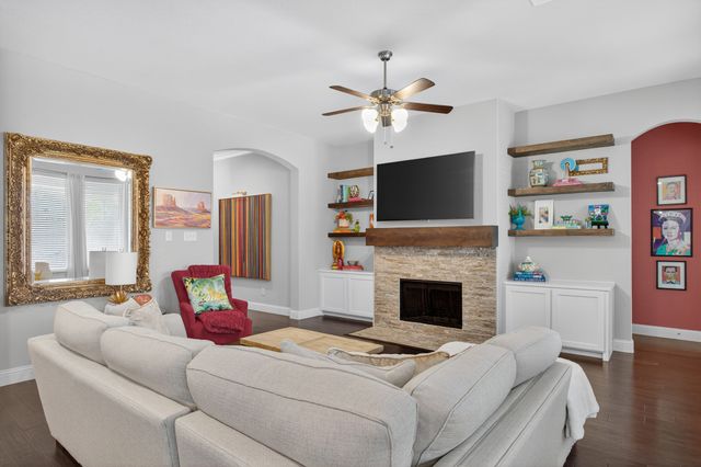 3601 Meadowtrail Lane, Denton, TX 76207