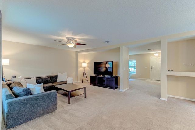 2463 LACERTA DRIVE, Orlando, FL 32828