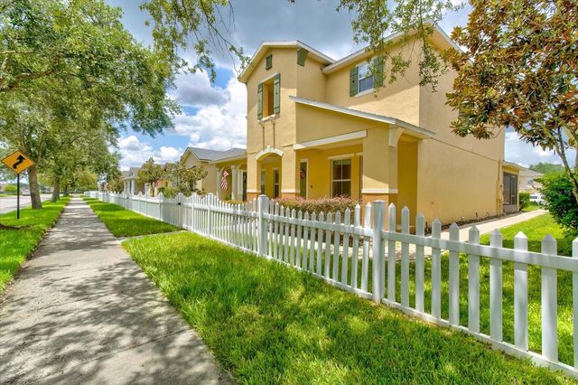 2463 LACERTA DRIVE, Orlando, FL 32828