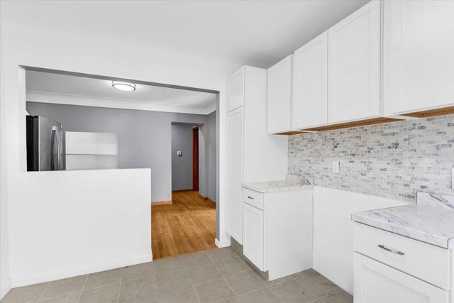 21023 Caledonia Avenue, Hazel Park, MI 48030