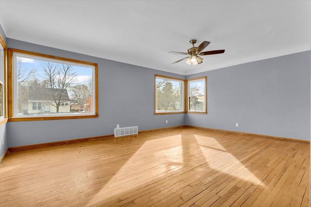 21023 Caledonia Avenue, Hazel Park, MI 48030