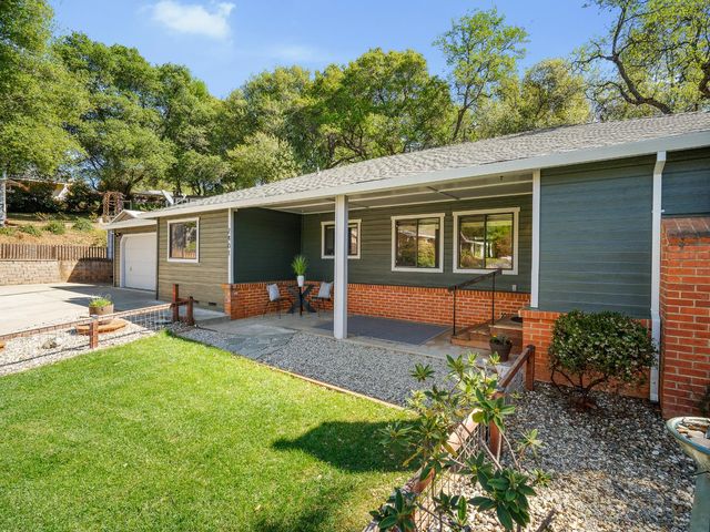 2401 Roxana St, Placerville, CA 95667