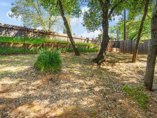 2401 Roxana St, Placerville, CA 95667