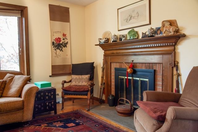 305 Strong St, Amherst, MA 01002