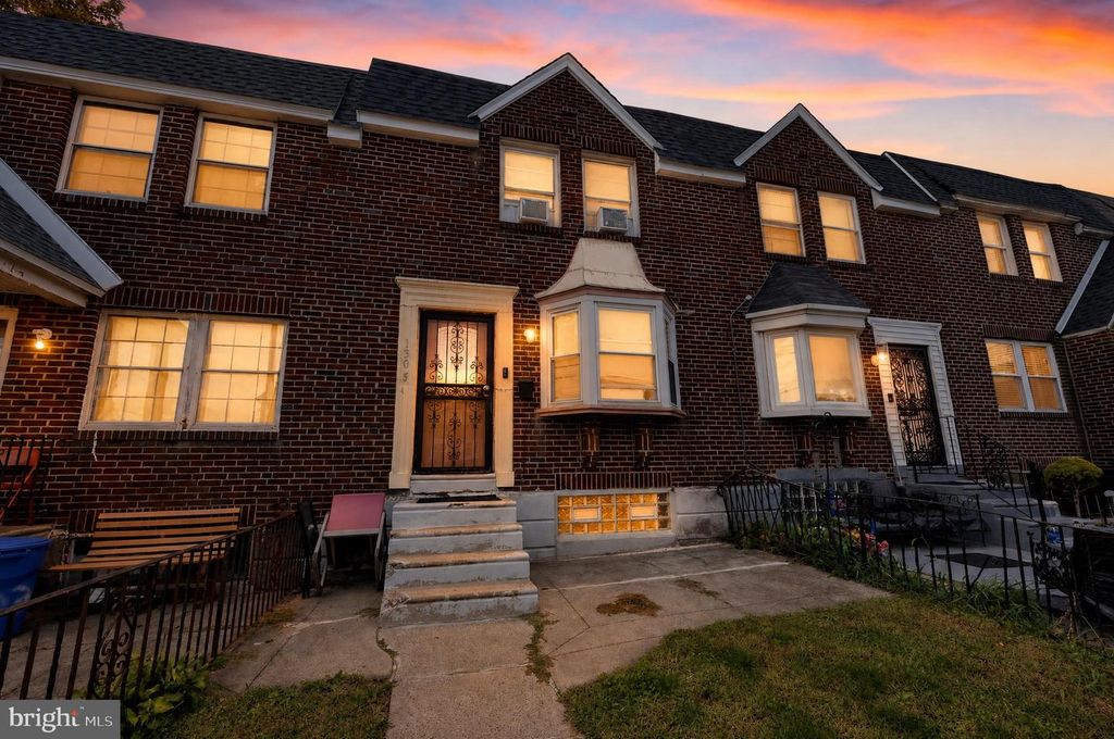 1305 E WEAVER ST, PHILADELPHIA, PA 19150 — exterior