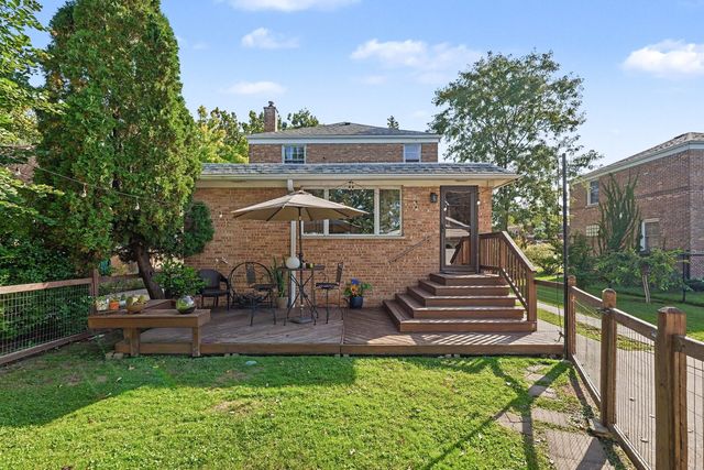 2342 S 3rd Avenue, North Riverside, IL 60546