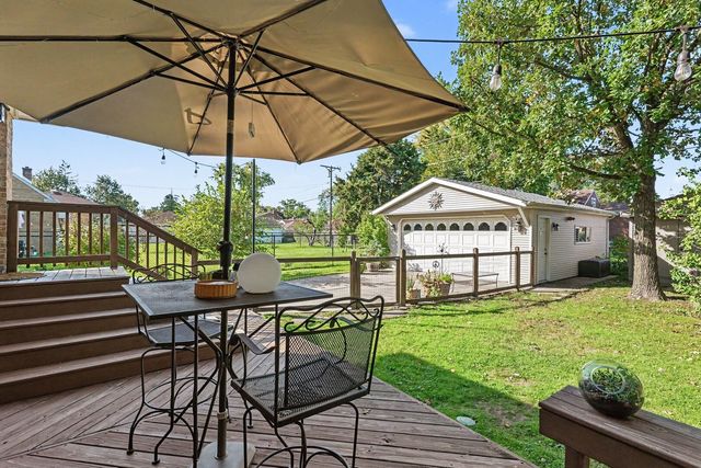 2342 S 3rd Avenue, North Riverside, IL 60546