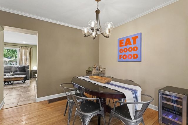 2342 S 3rd Avenue, North Riverside, IL 60546