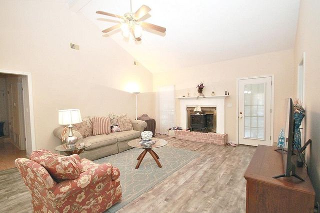 103 S Windgate Circle, Daphne, AL 36526