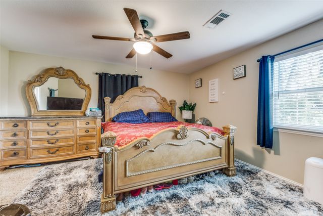 318 E Chestnut Street, Denison, TX 75021