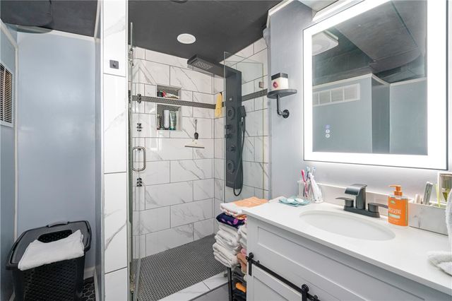 115 Rene Dr, Ross Twp, PA 15116