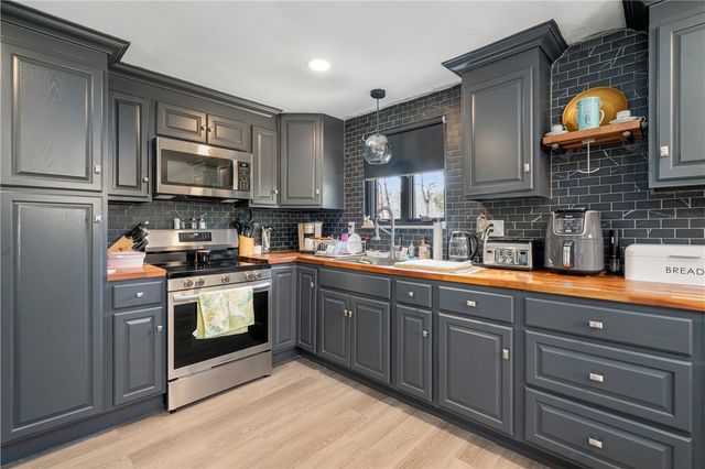 115 Rene Dr, Ross Twp, PA 15116