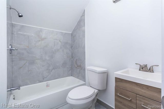 8704 Smart Street, Detroit, MI 48210