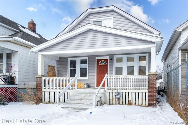 8704 Smart Street, Detroit, MI 48210