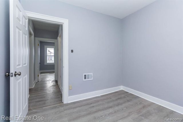 8704 Smart Street, Detroit, MI 48210