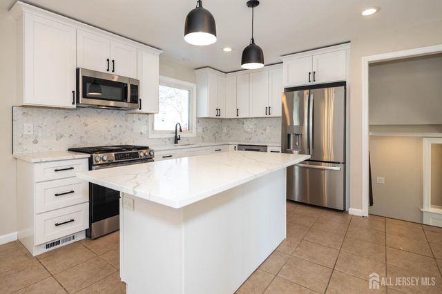 251 Connors Drive, South Amboy, NJ 08879