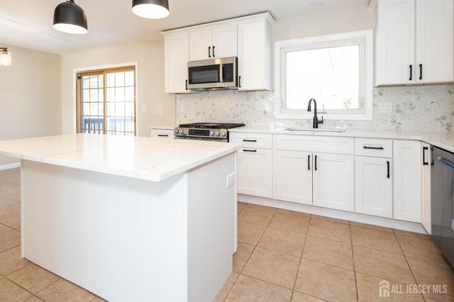 251 Connors Drive, South Amboy, NJ 08879