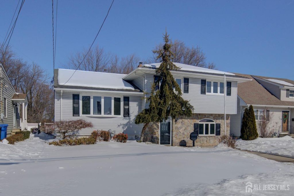 251 Connors Drive, South Amboy, NJ 08879