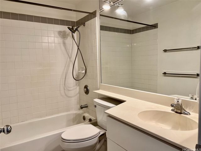 92-1210 Palahia Street V204, Kapolei, HI 96707
