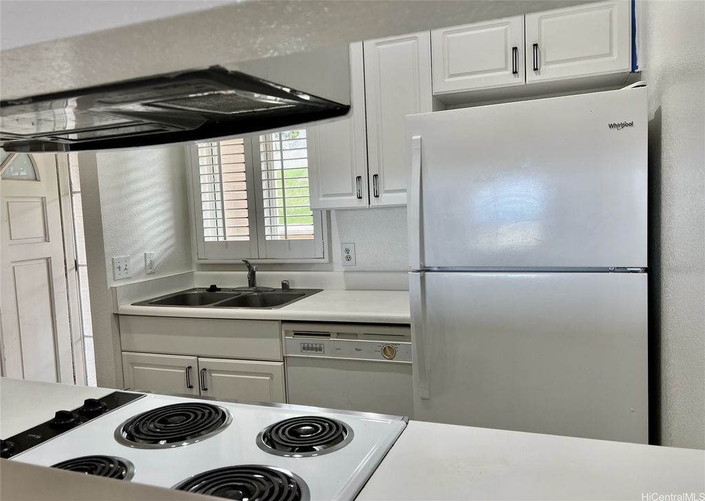 92-1210 Palahia Street V204, Kapolei, HI 96707