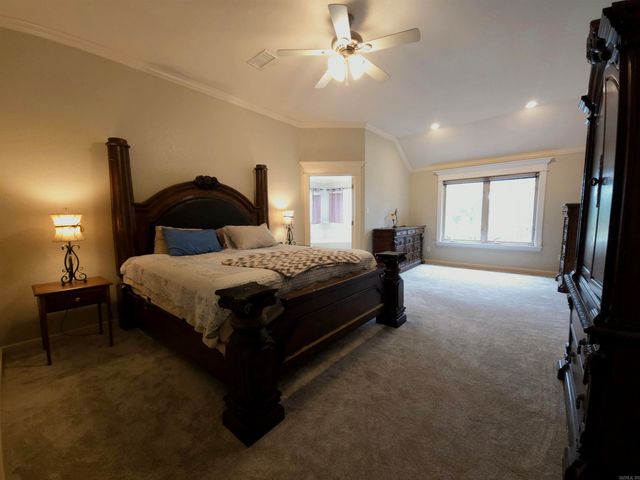 76 Lakeland Dr, Cabot, AR 72023