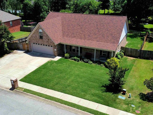 76 Lakeland Dr, Cabot, AR 72023