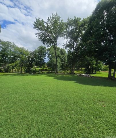 76 Lakeland Dr, Cabot, AR 72023